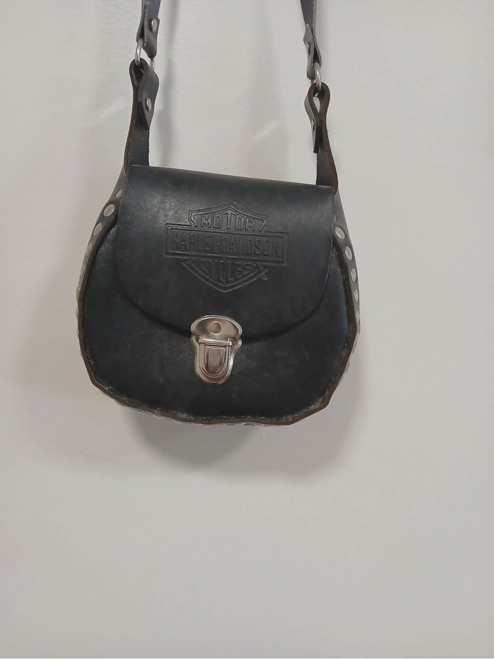Harley-Davidson Black Leather Studded Shoulder Bag ~ Vintage Beauty.